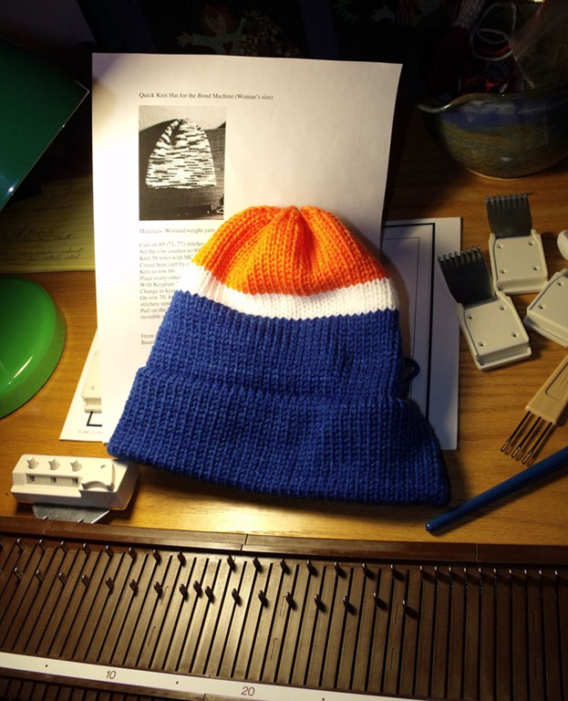 [blue-orange-hat-sm%255B3%255D.jpg]