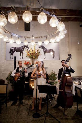 Vintage inspired tunes were played by Bon Musique of Elan Artists throughout the cocktail hour and breakfast Vintage inspired tunes were played by Bon Musique of Elan Artists throughout the cocktail hour and breakfast