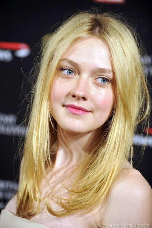 Dakota-Fanning-sexy-sedutora-desbaratinando-sexta-proibida (80) Dakota-Fanning-sexy-sedutora-desbaratinando-sexta-proibida (80)