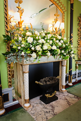 Florist Rob Van Helden created beautiful flower arrangements for the event. Florist Rob Van Helden created beautiful flower arrangements for the event.