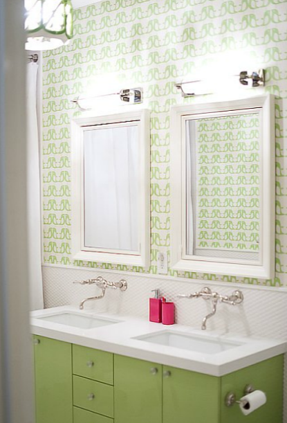 [green%2520white%2520elephant%2520wallpaper%2520bathroom%255B3%255D.png]