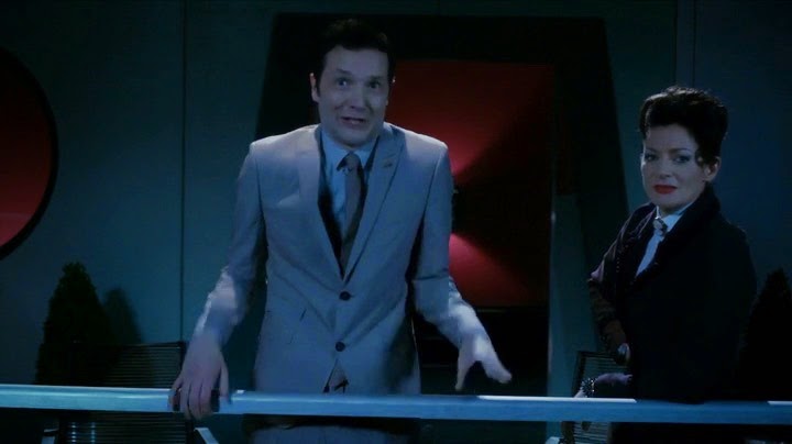 [Doctor%2520Who%2520-%25203512%2520-18%255B2%255D.jpg]