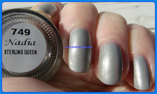 Jessica Nadia Sterling Queen Label