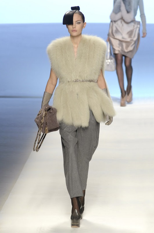 Louis Vuitton Fall 2008 catherine