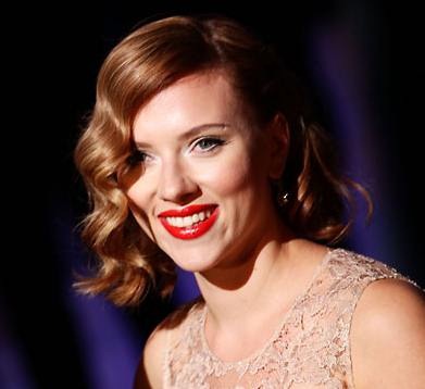 [scarlett_johansson_001r%255B2%255D.jpg]