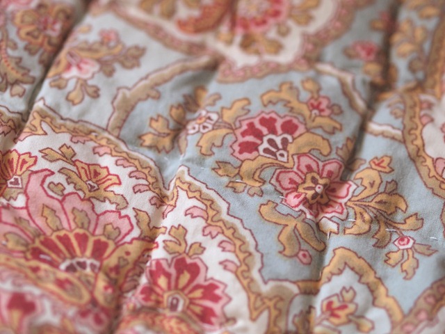 [chair%2520cover%2520little%2520running%2520stitches%255B8%255D.jpg]