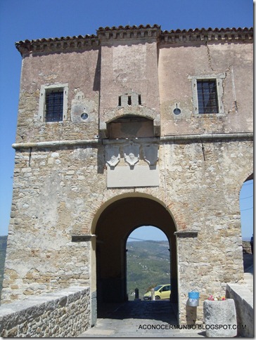 12-Motovun-Puerta de la Villa-SDC14625