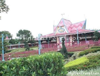 Fantasyland Disneyland 01 Fantasyland Disneyland 01