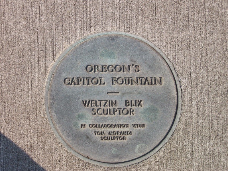 [IMG_3318-Oregon-Capitol-Fountain-Pla%255B1%255D.jpg]