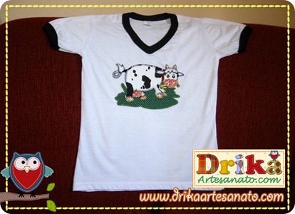 Camiseta com vaquinha em patch aplique