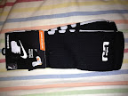Matching Nike Basketball Elite Socks for LeBron 9 Miami Vice nike basketball elite lebron socks blackwhite 1 01 Matching Nike Basketball Elite Socks for LeBron 9 Miami Vice