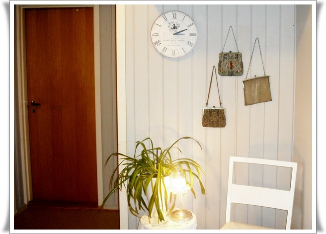 [under%2520kleskapet%255B4%255D.jpg]