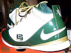 SVSM svsm lebrons zs2 home 01 SVSM