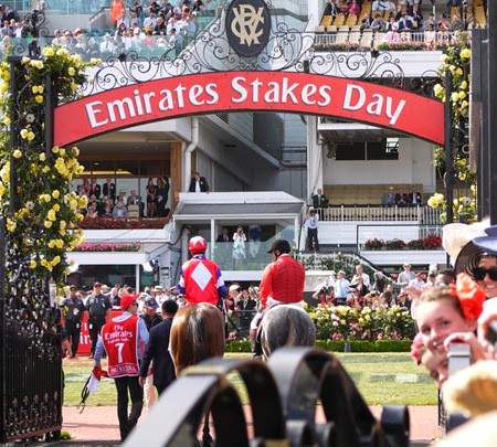 mounting yard gate