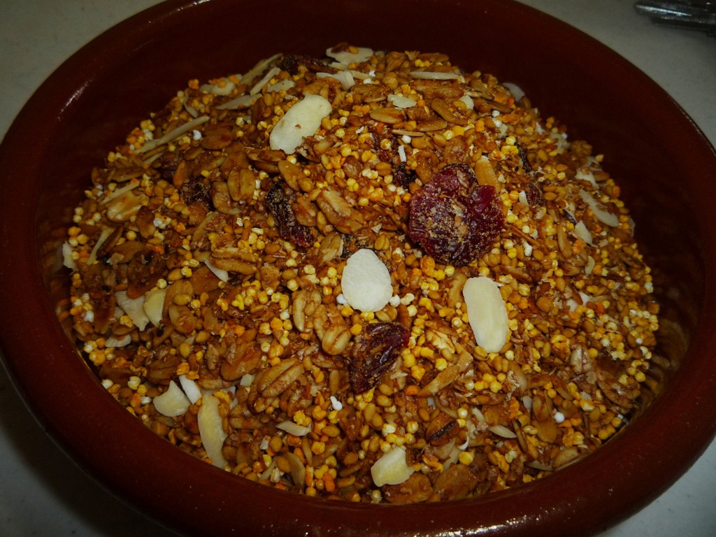 [3.-%2520Mi%2520granola%2520tiene%2520ajonjol%25C3%25AD%2520amaranto%2520y%2520almendras%2520fileteadas%255B4%255D.jpg]