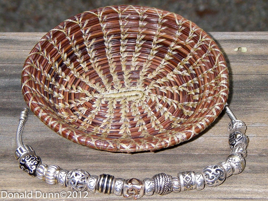 [120405_PineNeedleBasket_R_02%255B4%255D.jpg]