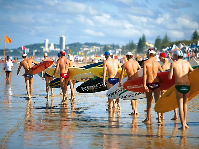 [surfers-paradise-gold-coast-beach1%255B5%255D.jpg]