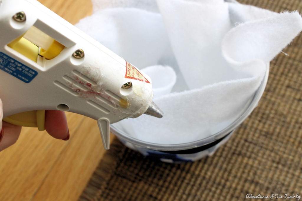 [diy%2520easter%2520basket%2520hot%2520glue%2520gun%255B8%255D.jpg]