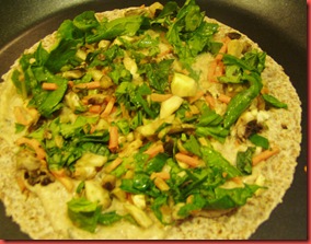 Healthy veggie pizza 021