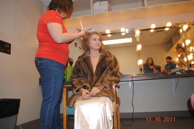 [Felix%2520getting%2520hair%2520done%255B3%255D.jpg]