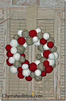 yarn ball wreath 2