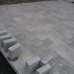 Terras in gebouchardeerde tegels