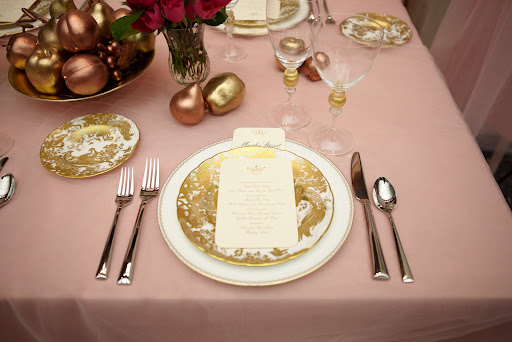 The crown detail on the menu card and table cards from Martha Stewart Stationery for Crane & Co. The crown detail on the menu card and table cards from Martha Stewart Stationery for Crane & Co.