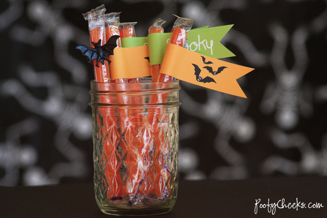 Free Halloween Party Printables by poofycheeks.com