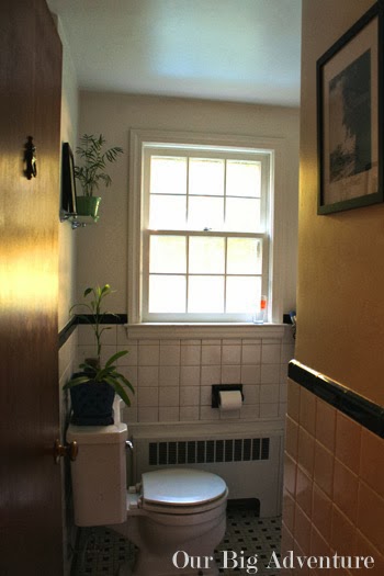 halfbath.jpg Halfbath