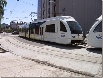 IMG_6065 TriMet MAX Type 4 Siemens S70 LRV #407 at Union Station in Portland, Oregon on May 9, 2009