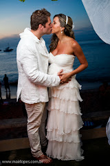 Album (digital) de fotos de Tatiana e Marcelo. Fotografias digitais da fotógrafa e video maker de casamento Mair Lopes, do Rio de Janeiro, RJ, que faz fotos de casamento (fotografia de casamento), fotos de 15 anos (fotografia de 15 anos), ensaios fotográficos, vídeo de casamento (filmagem de casamento), vídeo institucional, vídeo de 15 anos (filmagem de 15 anos) seguindo o estilo do fotojornalismo e do videojornalismo de eventos sociais. Atua no Rio de Janeiro, bem como outras cidades do Rio de Janeiro, tais como Niterói, Petrópolis, Teresópolis, Região dos Lagos, Cabo Frio, Búzios, entre outras. fotos casamento de para rio 15 anos janeiro noivas casamentos foto noiva festas fotógrafos eventos festa noivos video aniversário