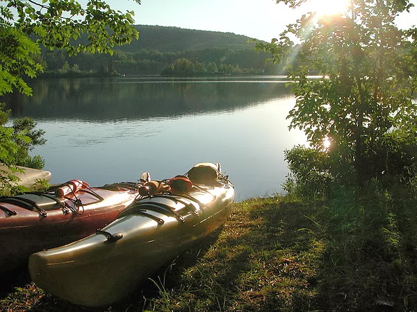 kayak river.jpg kayak river.jpg