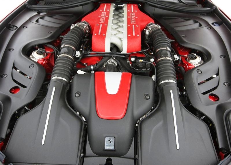 [Ferrari-FF-Engine%2520cabinet%255B3%255D.jpg]