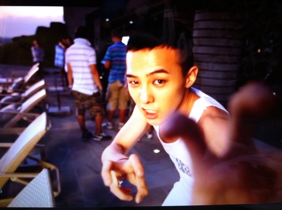 G-Dragon & TOP - Oh Yeah - 2011 - 18.jpg