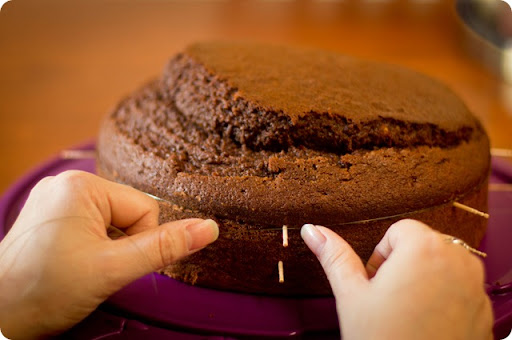 splitting cake into layers