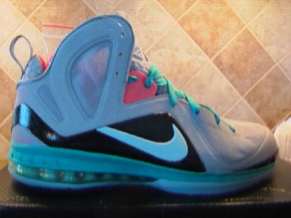 LeBron 9 PS Elite 8220Wolf GreyMint CandyPink8221 Release Date