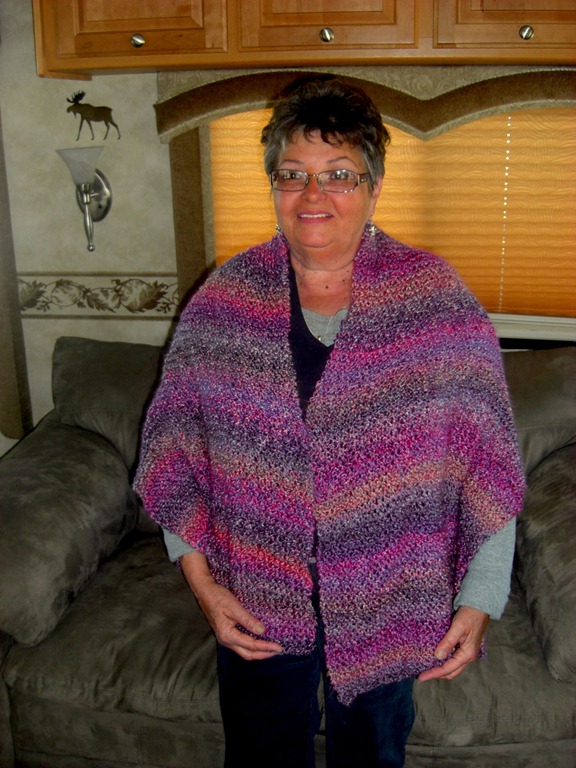 [Lory%2527s%2520Shawl%2520%25281%2529%255B4%255D.jpg]