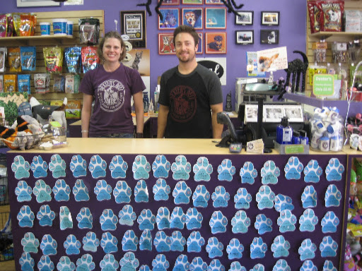 Jamie & Josh at Dexter's Deli were tremendous advocates for Snowball. Jamie & Josh at Dexter's Deli were tremendous advocates for Snowball.