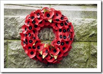 poppy-wreath poppy-wreath