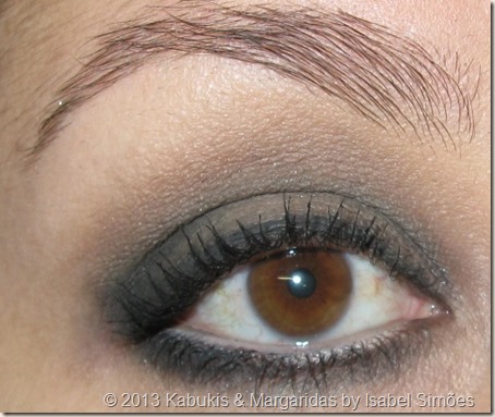 Urban Decay Naked Basics + Aqua Shadow in Matte Black Maquilhagem Olhos