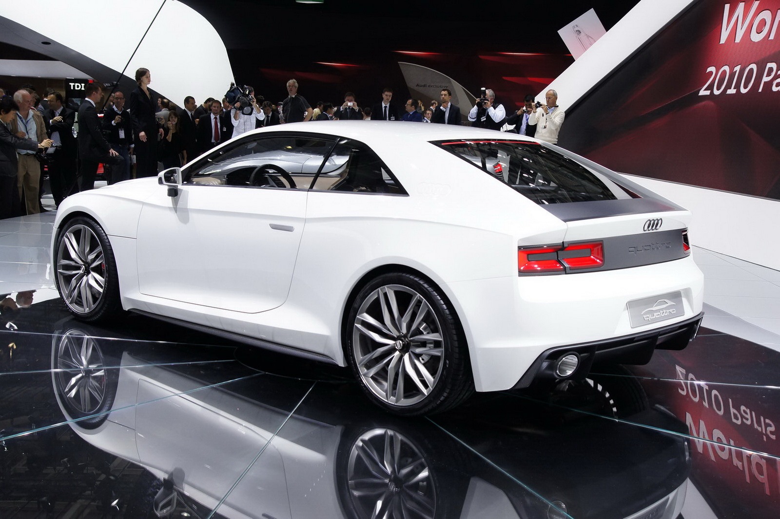 [Audi-Quattro-Concept-7%255B2%255D.jpg]