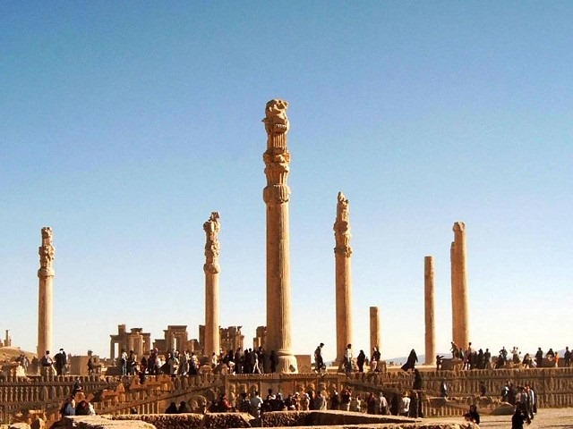 [p-The-ruins-of-Persepolis-bis7.jpg]