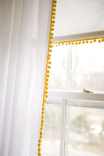 Love this pom-pom border.