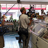 Andrew Zimmern from Bizarre Foods - 23_b.jpg