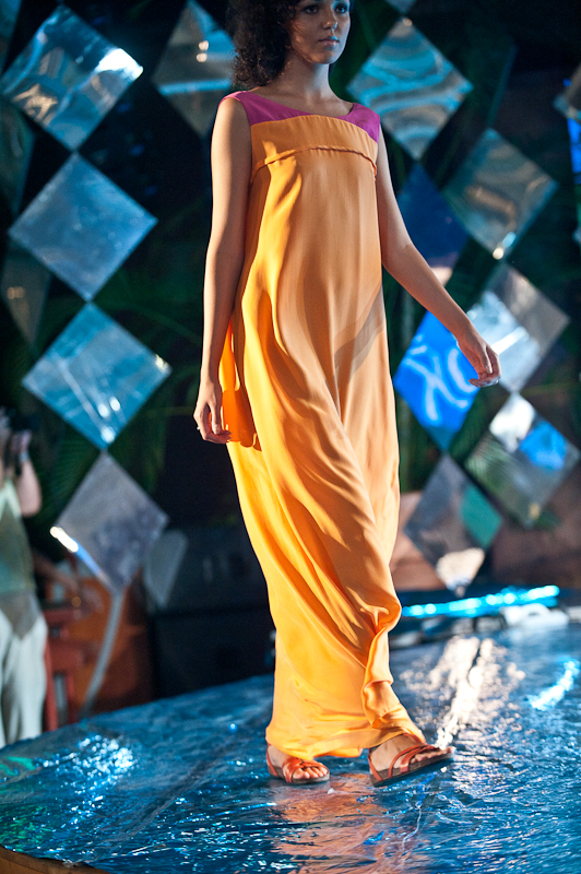 BOROVIK, HOLIDAY FASHION WEEK 2011 Фото Сергея Черникова