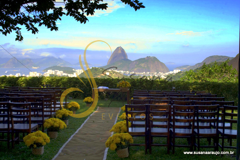 Fotos de Fernanda e Federico. Foto numero 01 da cerimonialista Susana Araújo, que faz cerimonial de casamentos, cerimonial de eventos, cerimonial de festas, cerimonial de 15 anos, cerimonial de bodas, cerimonial de eventos sociais, cerimonial de aniversários, decoração de casamento, decoração de festas de 15 anos, decoração de eventos sociais, decoração de aniversários, buffet de casamento, buffet de 15 anos, buffet festas, buffet eventos e assessoria cerimonial em Niterói, RJ, no Rio de Janeiro e em outras cidades do estado do Rio. Casamento Flor do campo Amarela Susana Araujo Gerberas Arranjos Evento Lisianthus Decoracao Flores cerimonial casamento cerimonialista eventos rio casamentos niteroi enfeites lembrancinhas doce para albuns de fotografia ideias festa decoração formatura