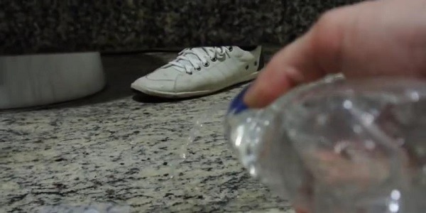 Pegadinha Mijando em estranhos Pegadinha Mijando em estranhos