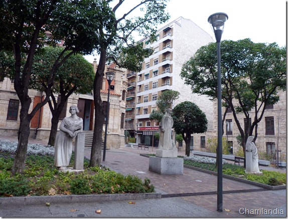 Plaza de Gabriel y Galn actual Biblioteca municipal Plaza de Gabriel y Galn actual Biblioteca municipal