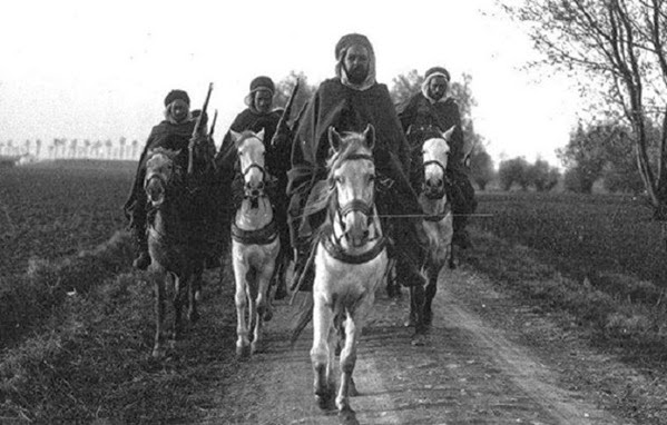 cavalry-patrol-moroccan-spahis cavalry-patrol-moroccan-spahis