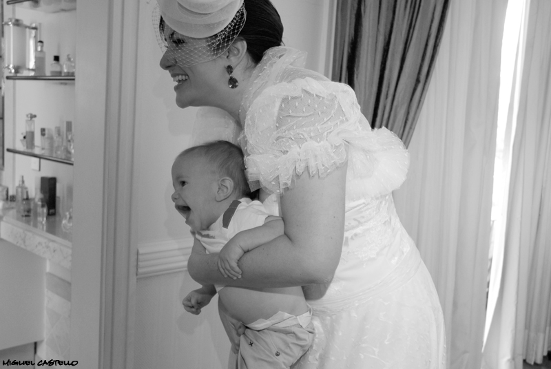 Fotos de Mariana e Thiago. Foto numero 19 do fotografo de casamento Miguel Castello, de Brasilia, DF, que faz fotos de casamento (fotografia de casamento), fotos de 15 anos (fotografia de 15 anos), fotos de modelos (ensaios para books fotograficos), fotos de gravidas (fotografia de gestantes), fotos de debutantes, fotojornalismo de casamento, fotojornalismo social e fotografia de moda em estudio. fotos casamento distrito federal brasilia de 15 anos df brasília books modelos ensaio fotografico gravidas gravida festa festas book moda vestidos feira noiva lembrancinhas cerimonial vermelho buffet p